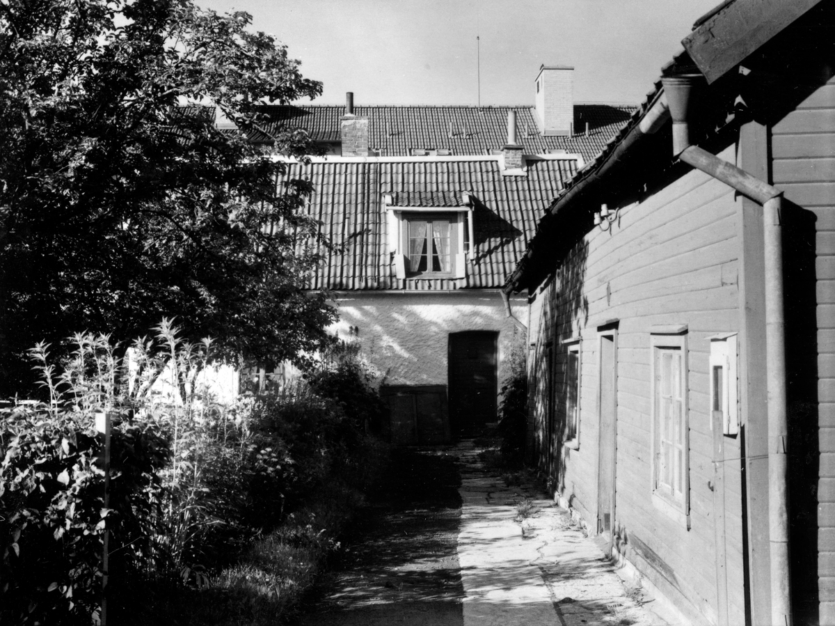 Repslagaregatan 25. Från NM:s byggnadsinventering 1957. Senare ersatt med huset från Landbogatan 10.