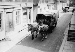 Tysk transport i Elvegaten, april 1945.