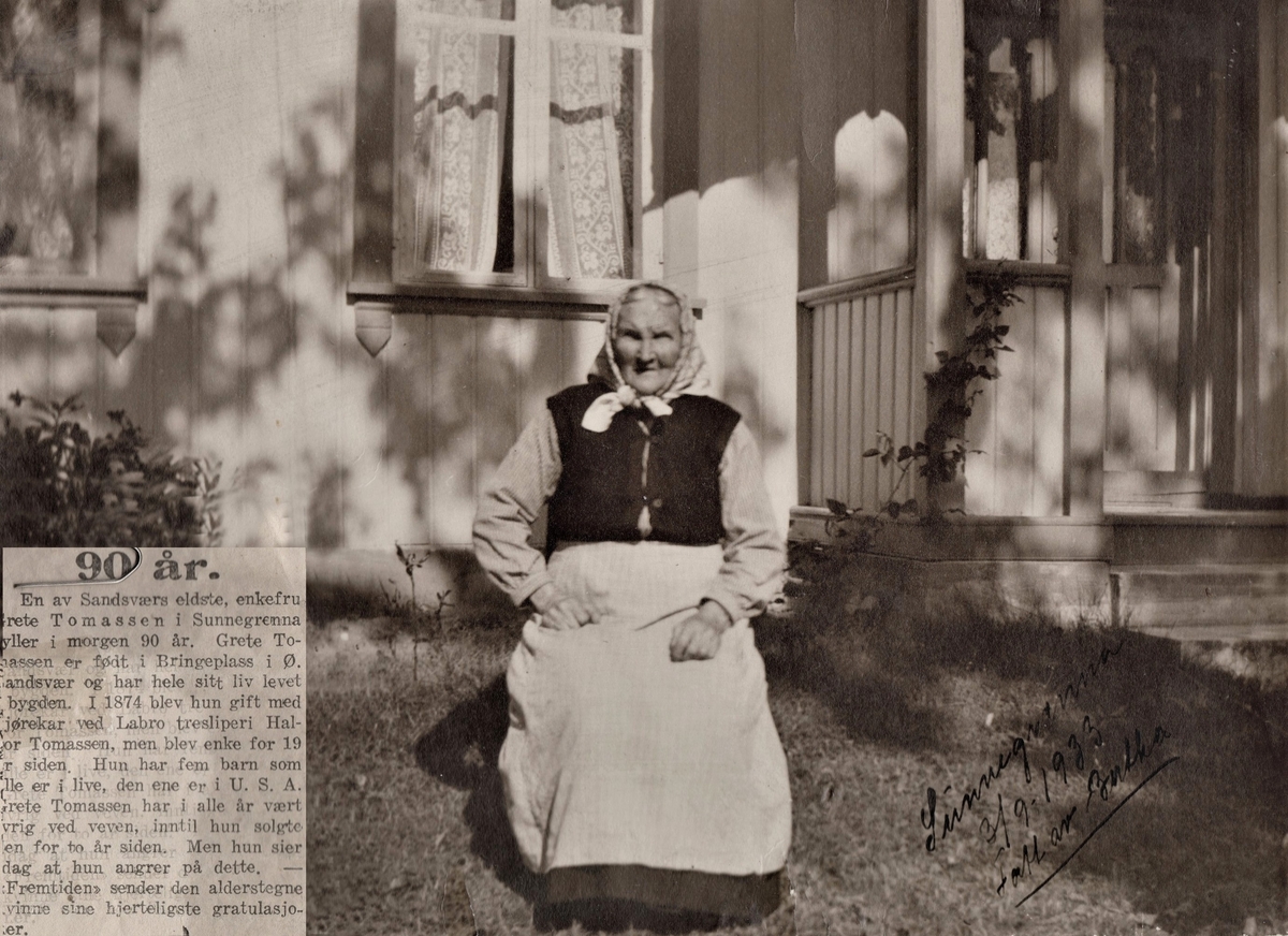 Halvor Thomassens kone Grete Thomassen fotografert da hun fylte 90 år, 3/9 1933.