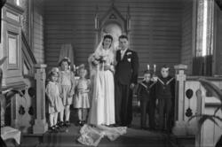 Bryllupet til Ellinor Berg f.08.10.1918 d.04.12.2003 og Palm