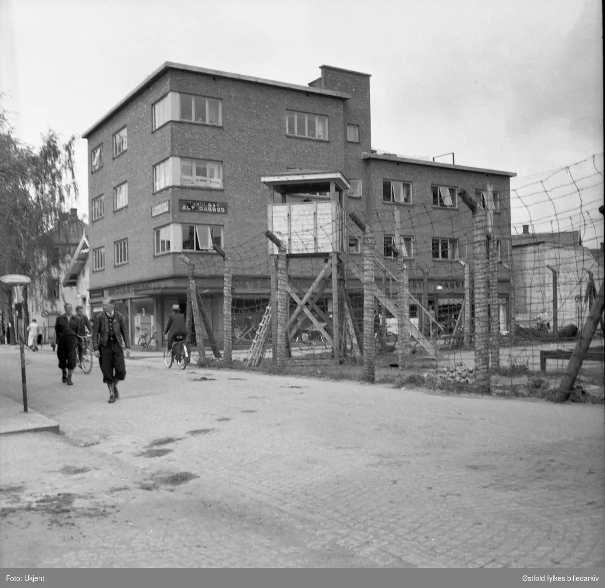 Askim gummivarefabrikk under krig og frigjøring i  1945.