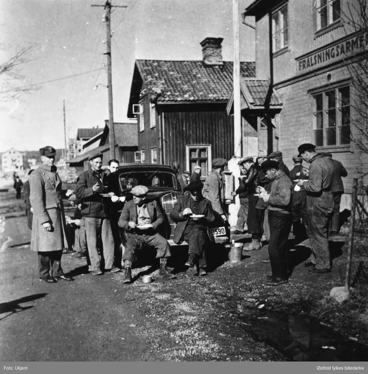 Norske flyktninger og soldater i Filpstad i Sverige, innkvartert hos Frälsningsarmeen ca. 1940-41.