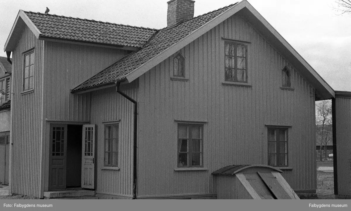 Byggnadsinventering 1972. Plåtslagaren 17. Bostadshus på gården.