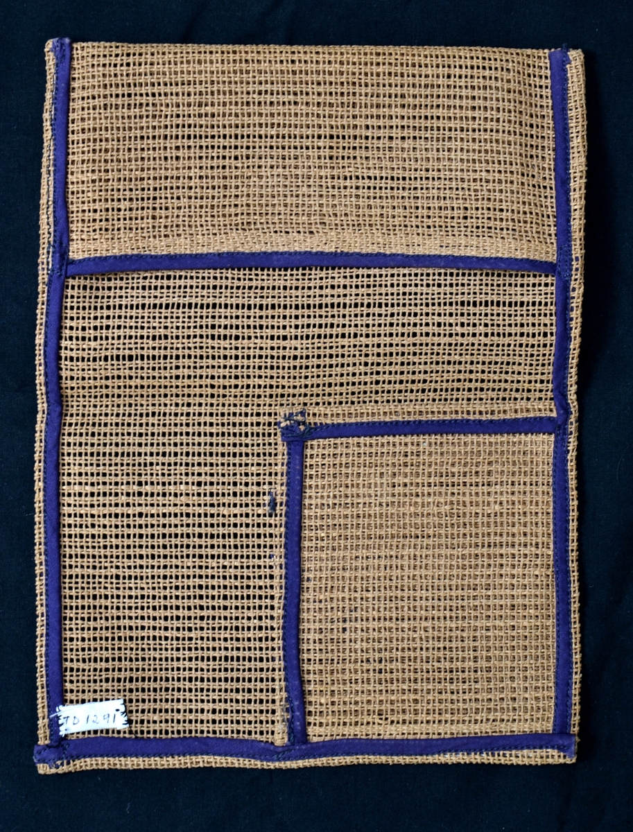 mappe som er brukt til oppbevaring av rasjoneringakort under andre verdenskrig