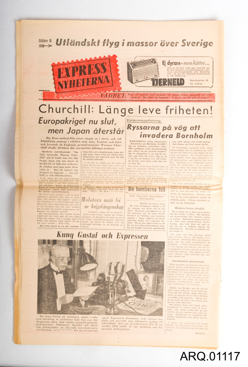 Den svenske avisen Expressen fra tirsdag 8. mai 1945. Upplag 3 Nr. 123.
Artikler som omhandler utlandet.