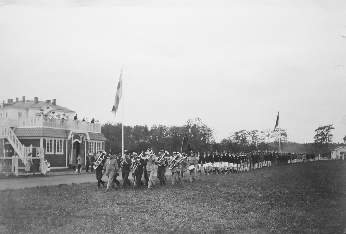 Invigning av Hälsinge regementets idrottsplan 1917.