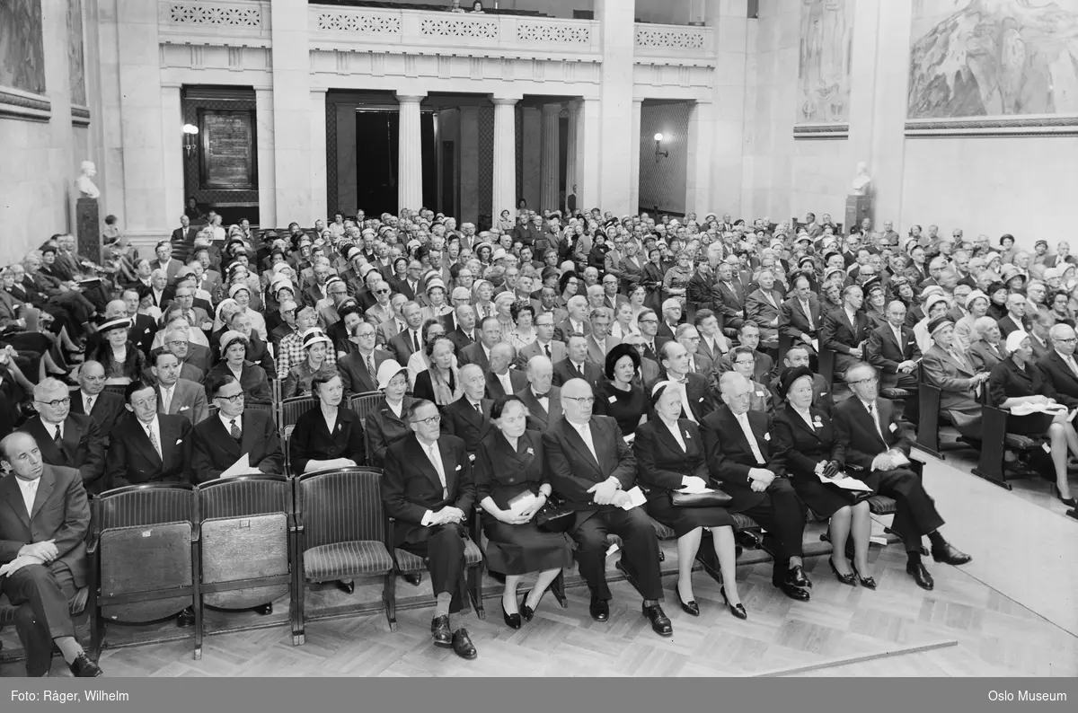 Universitetet, interiør, aulaen, Norsk Dommerforening, 50-årsjubileum, festmøte, publikum