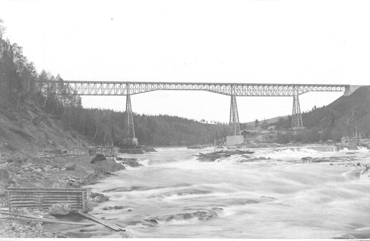 Järnvägsbron i Forsmo, norr om Sollefteå.