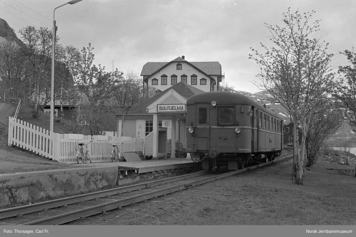 Sulitjelmabanens dieselmotorvogn SULITELMA på Sulitjelma stasjon