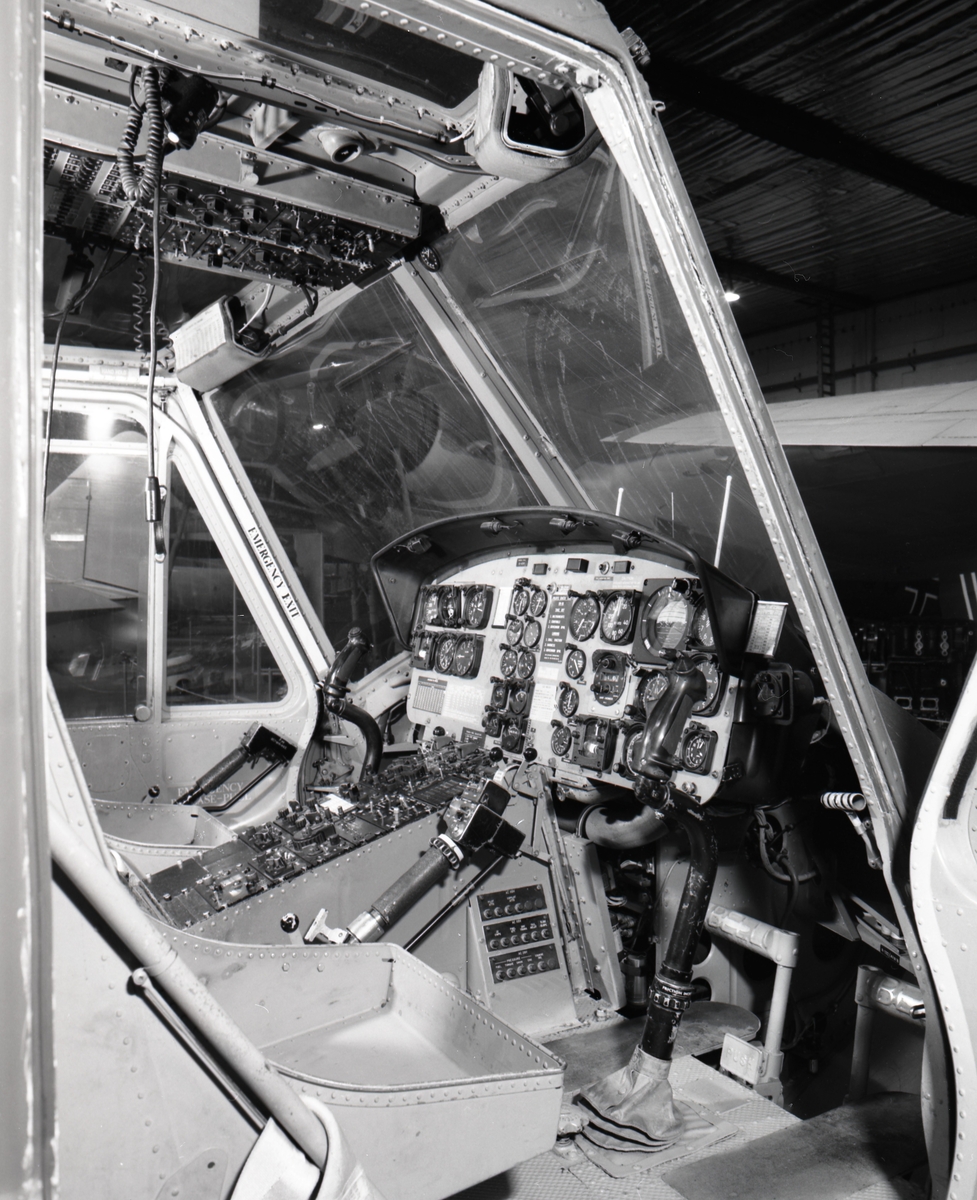 Cockpit Bell UH-1B.