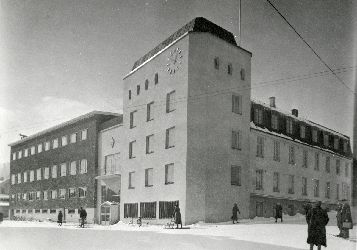 Gamle rådhuset 1952 - Mjøsmuseet / DigitaltMuseum