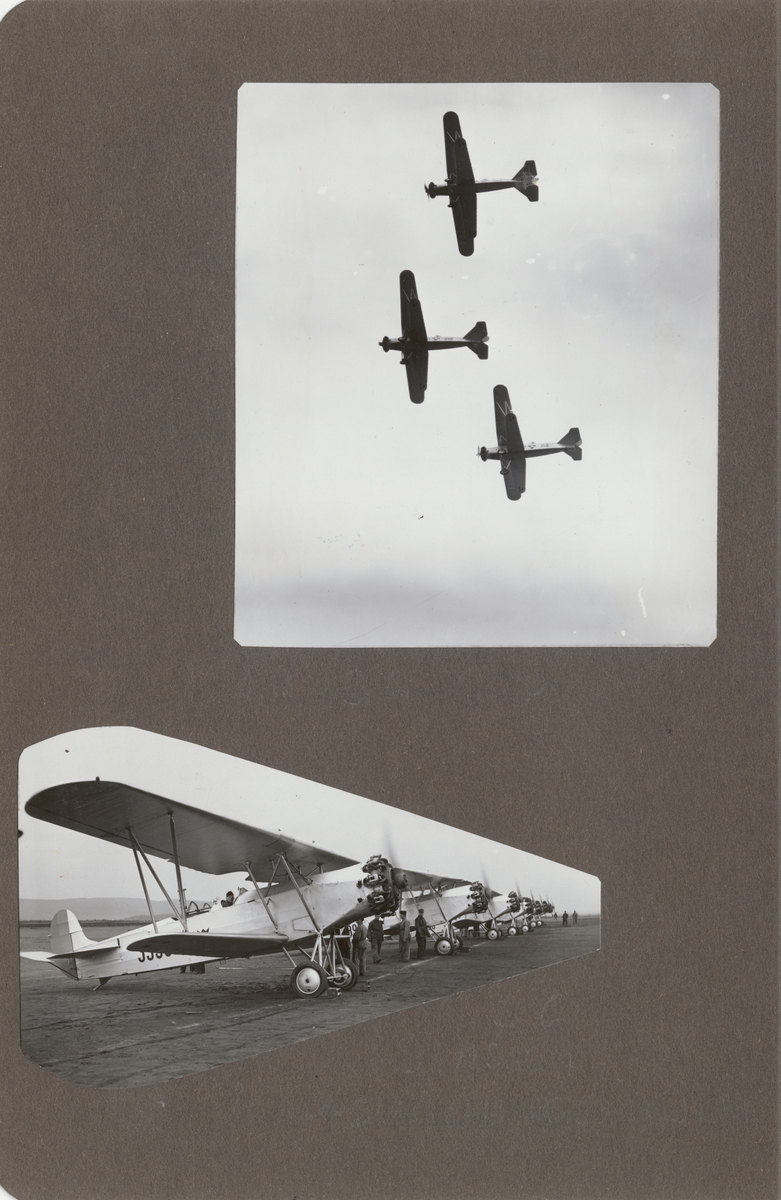 Tre flygplan S 6, Fokker C. VE i formationsflygning i luften, sett nedifrån, cirka 1926-1934. Flygbild.