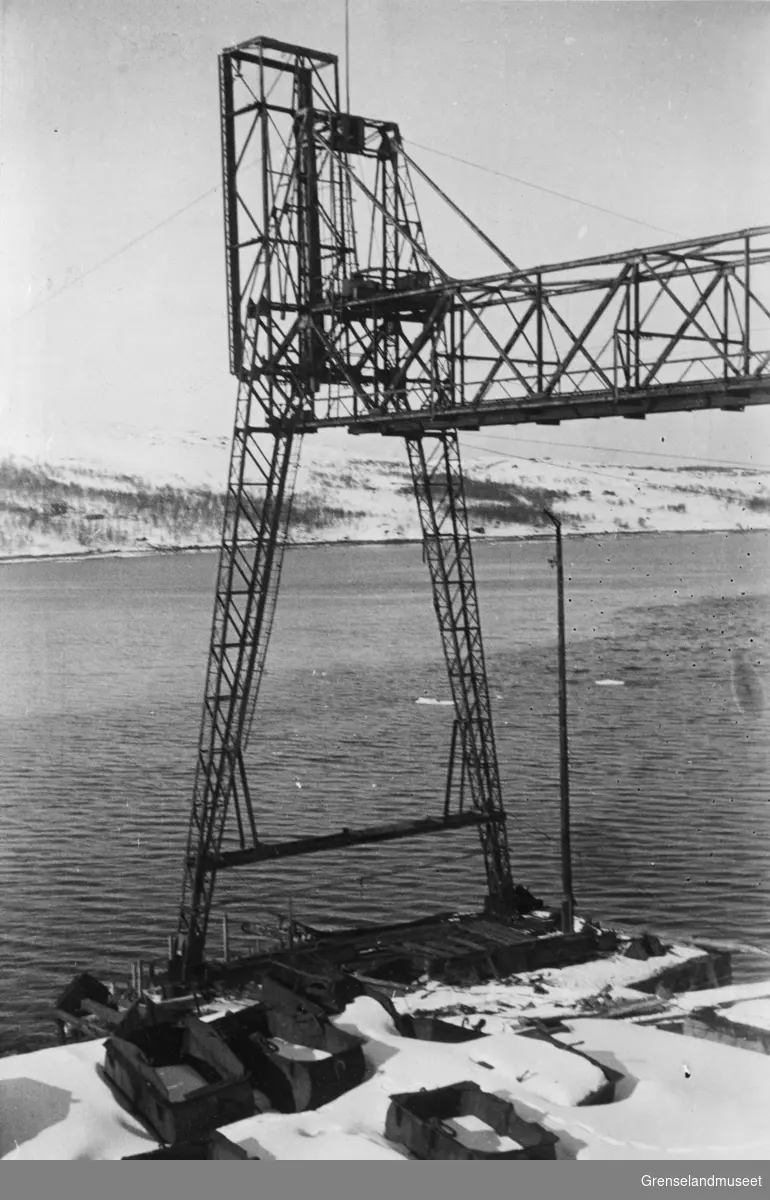 Østre bro, Kirkenes 8. april 1946.
