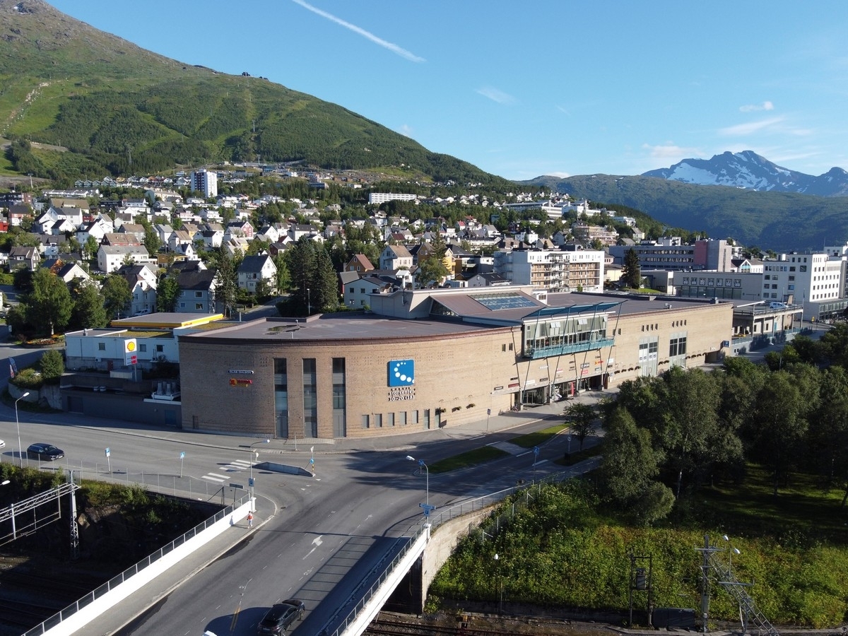 Narvik storsenter, 7. aug 2020. Narvik storsenter, bilde til bruk i årbokartikkel.