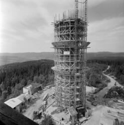 Tryvannstårnet under bygging. Juni 1960..