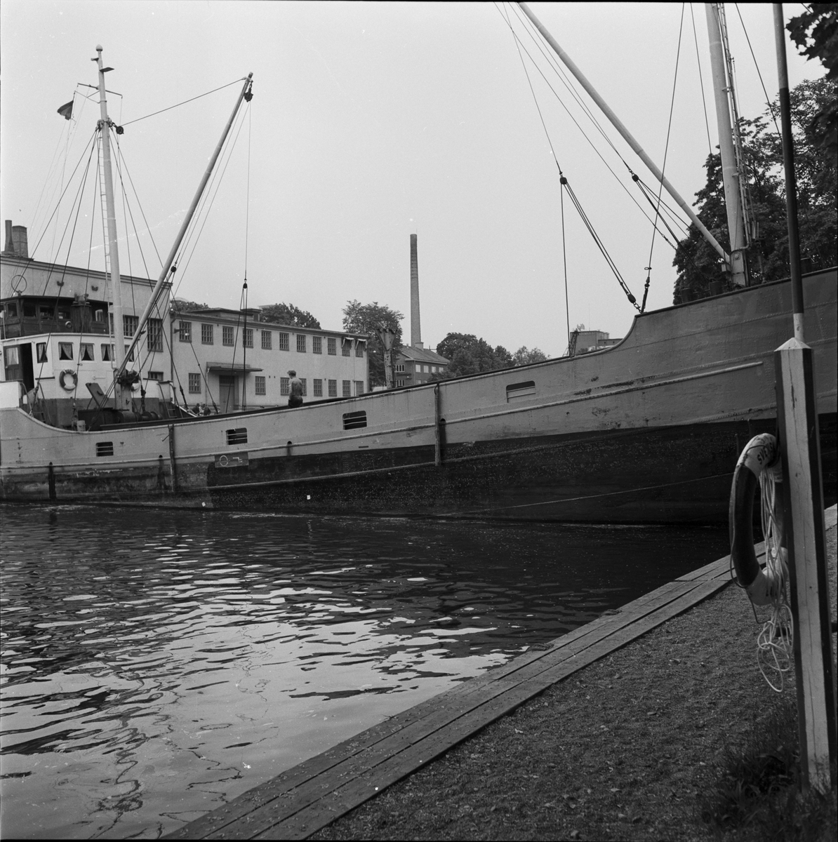 Motorfartyget Bernd Boll - misslyckat försök att vända i Uppsala hamn, 1958