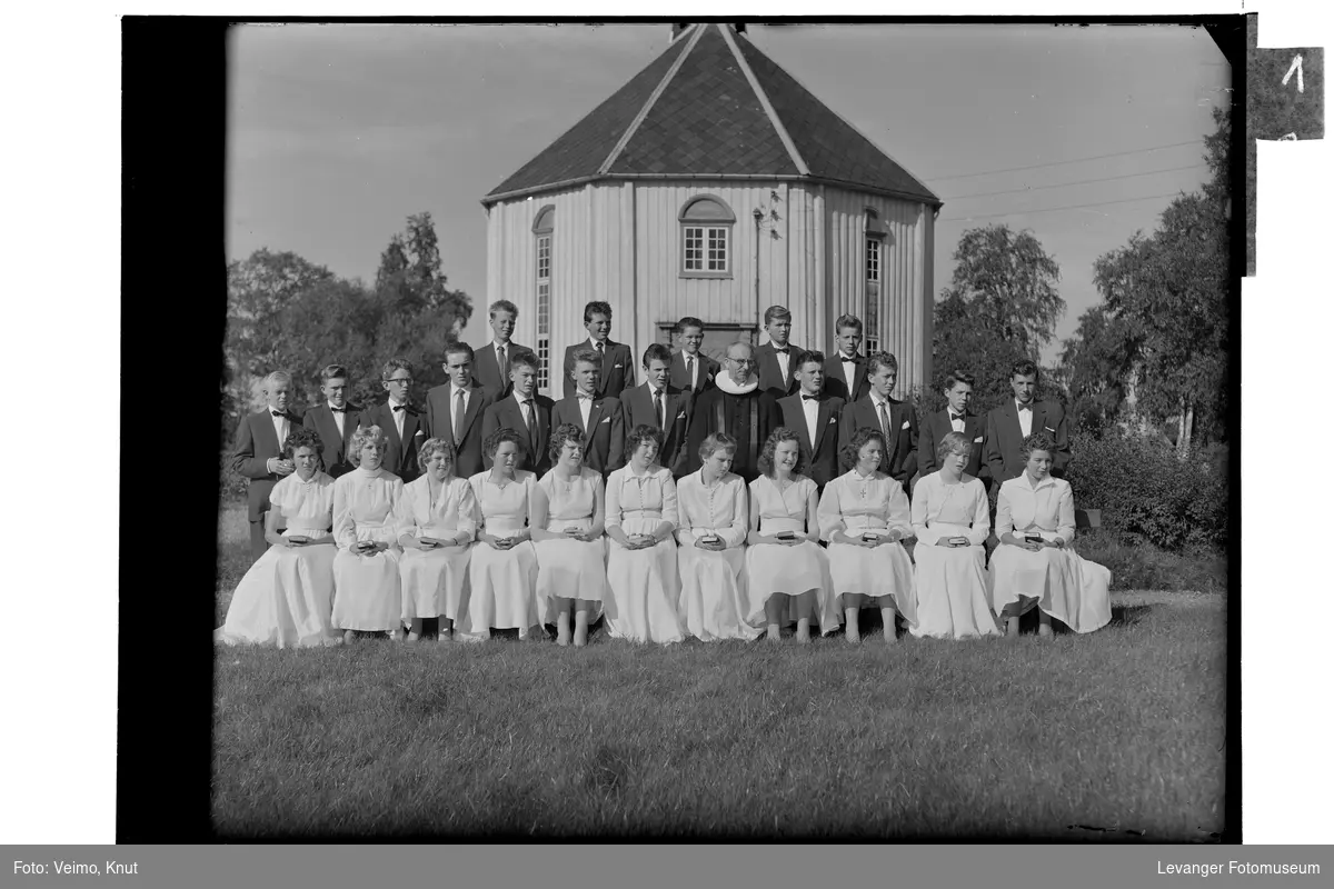 Konfirmasjon i 1958 i Vinne kirke, Verdal.