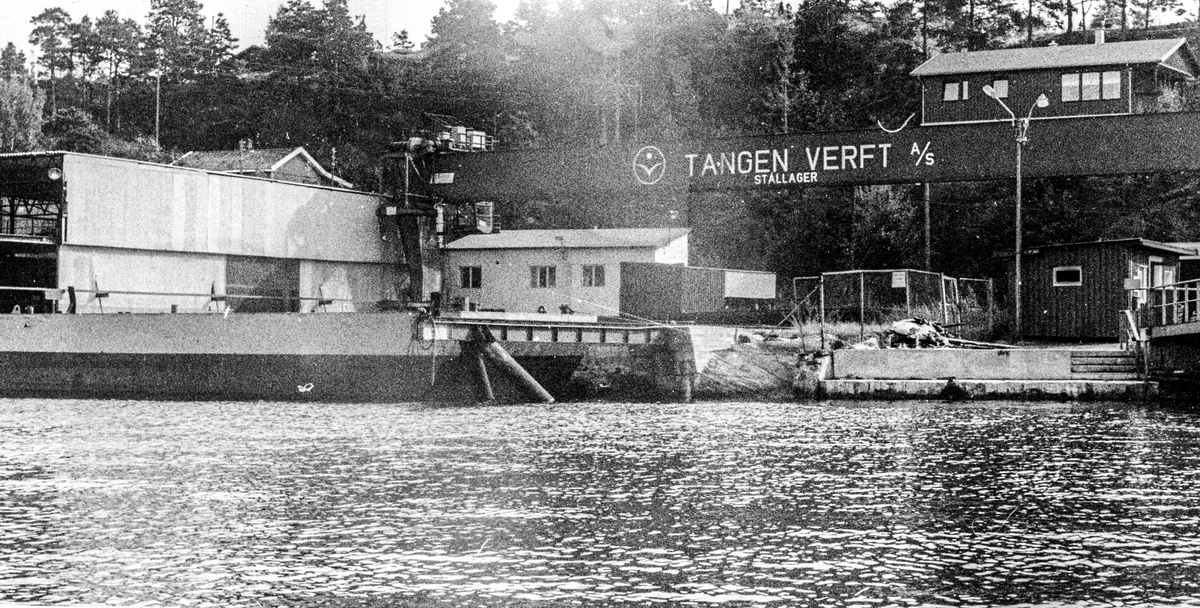 Stållager til Tangen Verft A/S på Tåtøy.