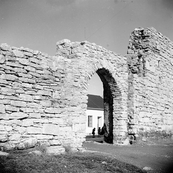 Visby ringmur, stadsport.