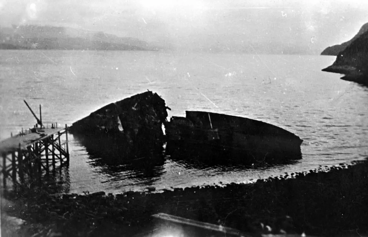 Senket tysk. jager, Narvik 1940 - Midt-Troms Museum / DigitaltMuseum