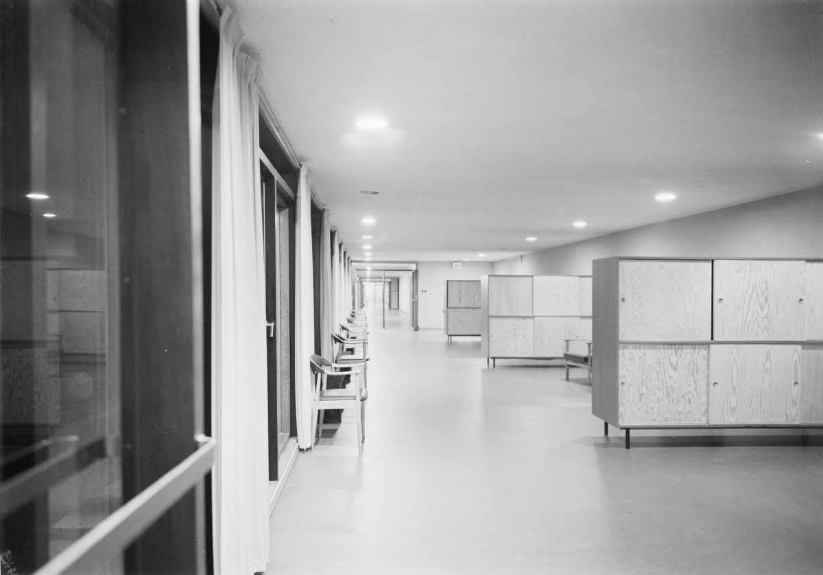 Arkitekturfoto av Økern Aldershjem. Arkitektene Fehn og Grung fikk i 1961 Houens fonds diplom for sin tegning av bygningen.