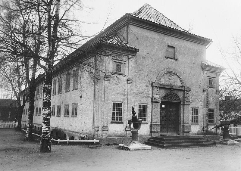 Hvalfangstmuseets eldre del. Sett fra Rådhusgata. (Foto/Photo)
