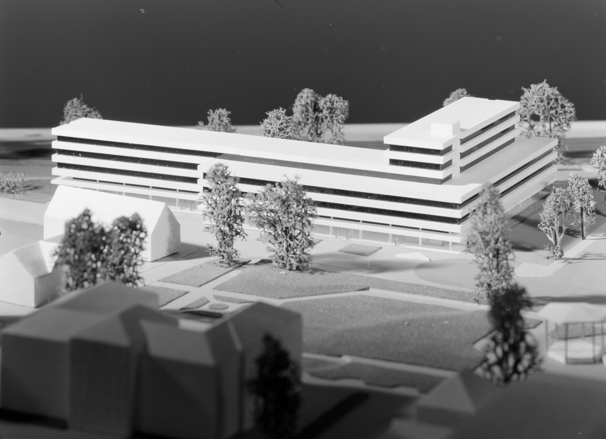 Foto av arkitektmodell av Porsgrunn Rådhus.
