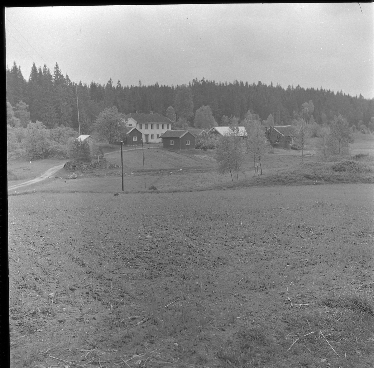 Jordbruksfastigheten Läkarebo, Ödenäs sn. 21 maj 1950