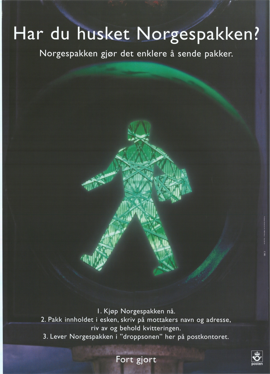Plakat med svart bunnfarge. Med bildemotiv, logo og tekst. Plakaten er tosidig med tekst på bokmål og nynorsk på hver sin side.