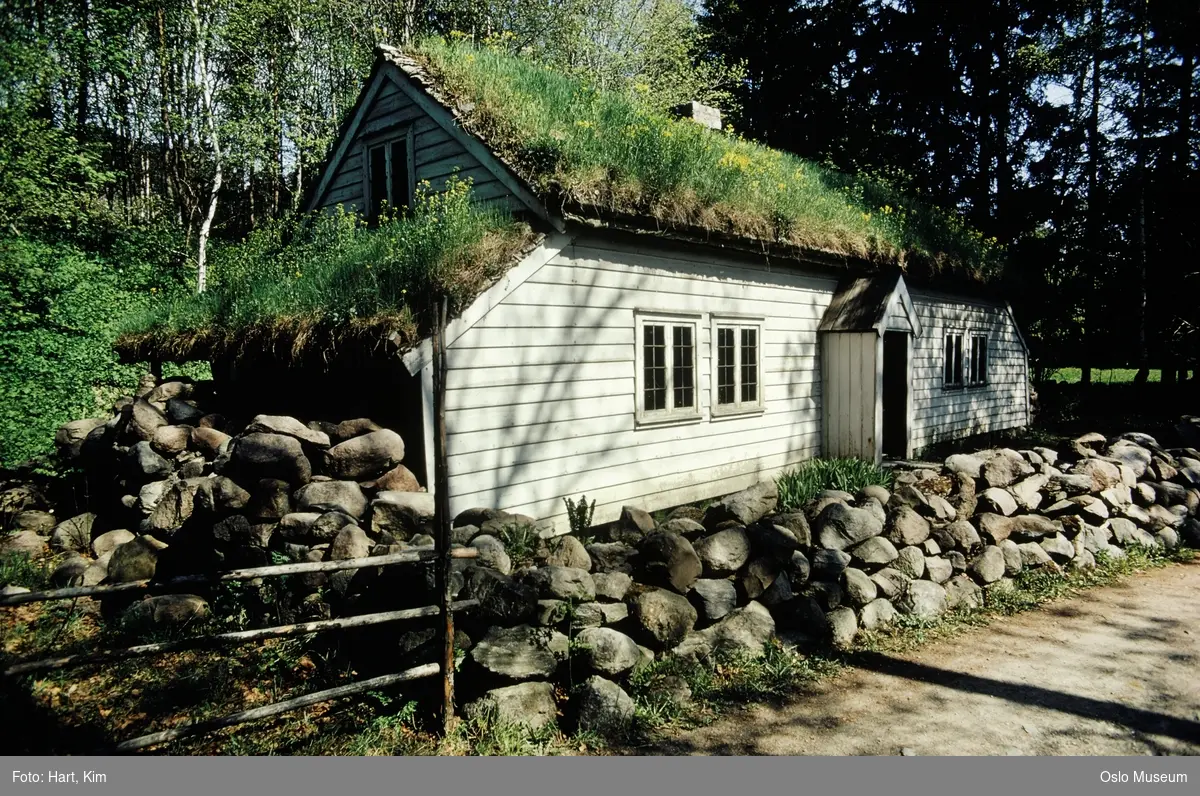 Norsk Folkemuseum, bolighus, jærhus, Lendestova, steingjerde
