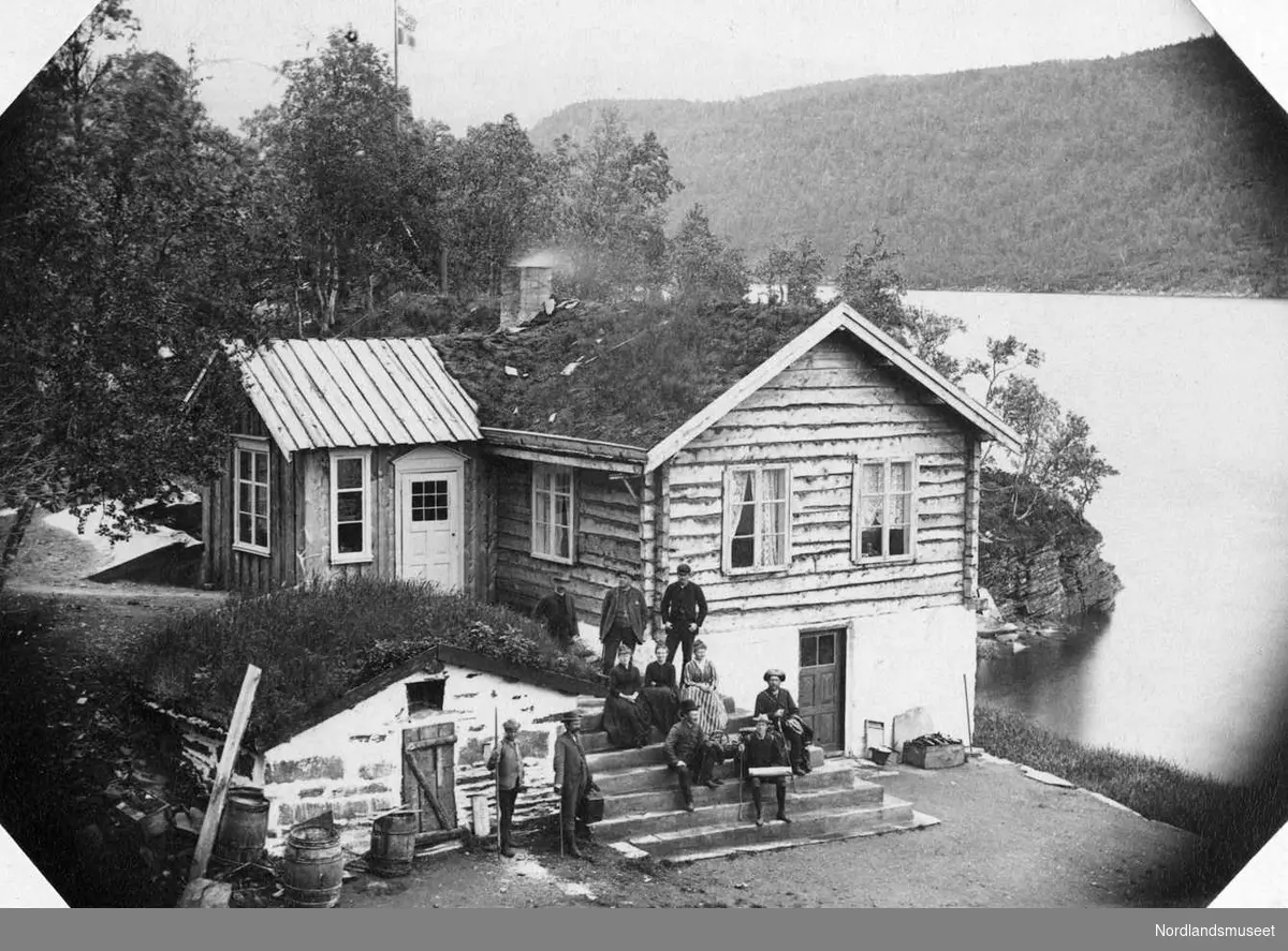 Furulund. 
Messa 1890. 

Foto Elis Fahlstrøm.