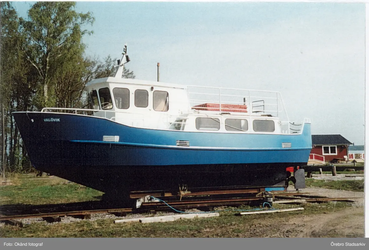 Båten M/F Valövik, 1980-tal - Örebro Stadsarkiv / DigitaltMuseum