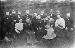 Gruppe fra Styrkesnes 1898.