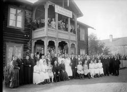 Kort: N.Fron. Vinstra Amundsens Privathotell. Bryllup, brude