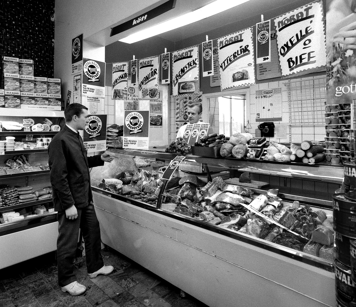 Dellstens livsmedelsbutik på Nygatan, 1967.