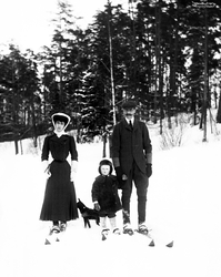 Prot: De Kongelige paa Ski staaende 31/1 1907