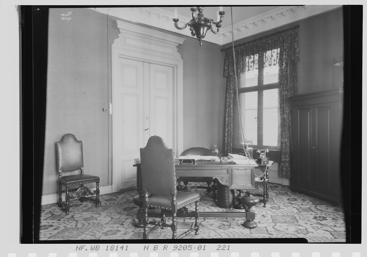 Et kontor i avd. A, Vinmonopolet. Fotografert 1924.