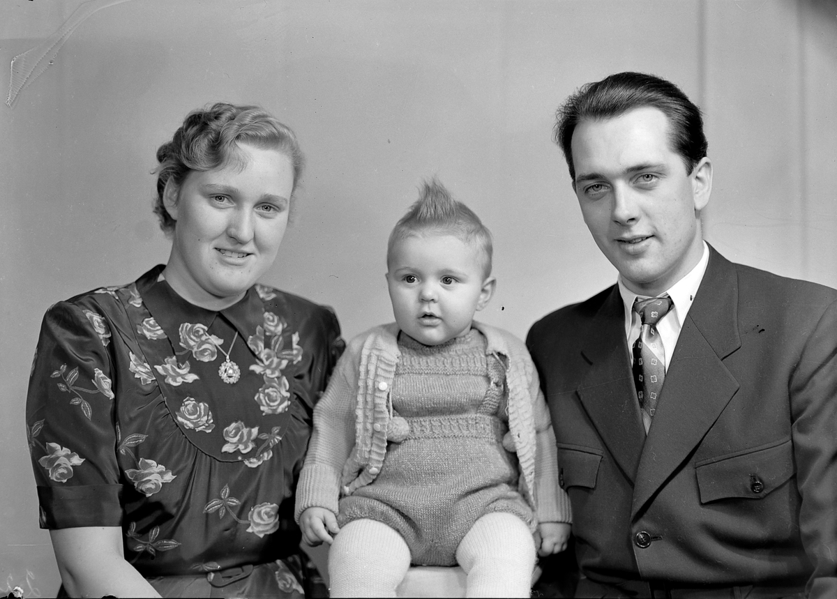 Harry Hansen med kone og sønnen Alf Johan
