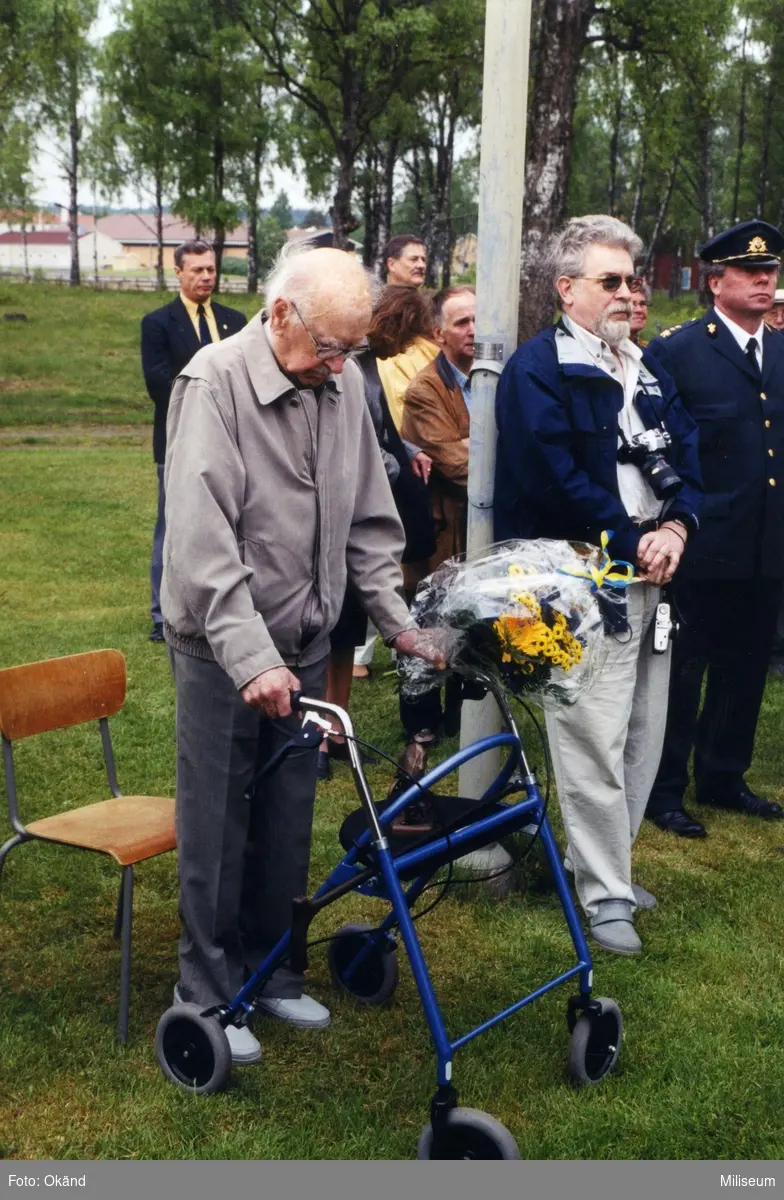 6 juni 2001, Västra lägret, Skillingaryd. Einar Skillius och Sven Olov Carlsson.