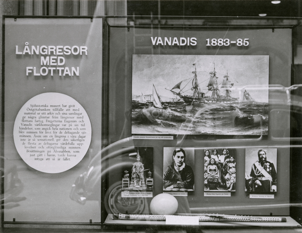 Utställning "Flottans långresor". Skärmutställning med fotografier och souvenirer från långresan med VANADIS 1883–85.