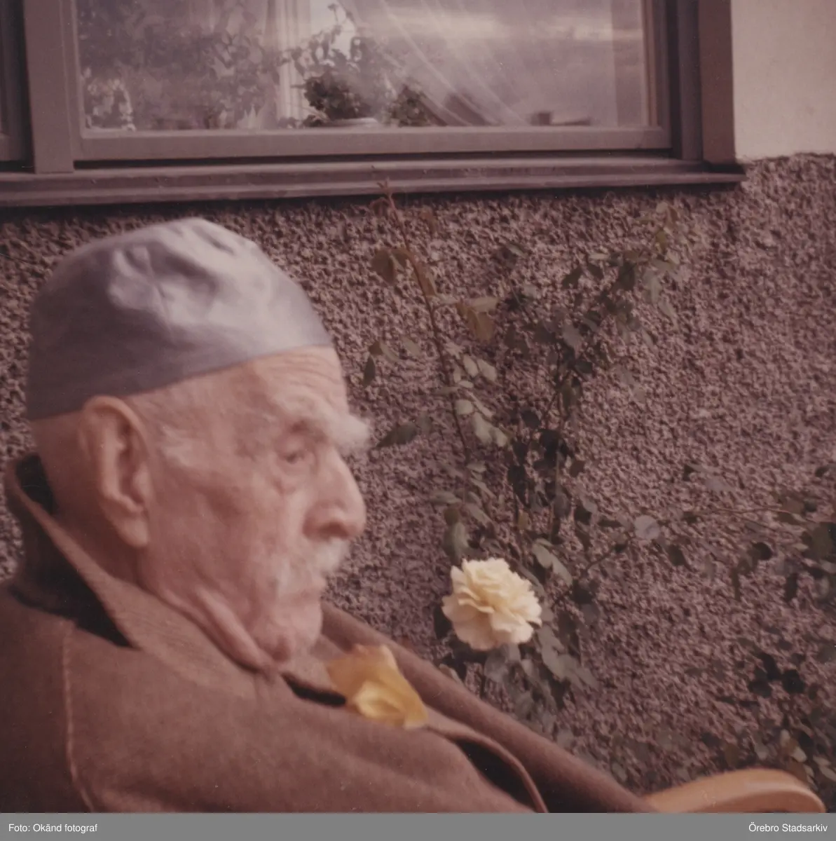 Äldre herre i hatt, 1960-tal - Örebro Stadsarkiv / DigitaltMuseum