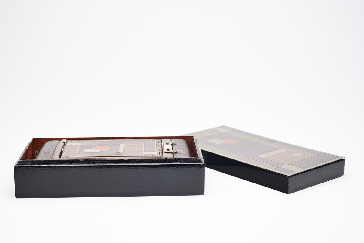 No. 1A Gift Kodak er et foldekamera med spesiallagd boks, produsert av Kodak på begynnelsen av 1930-tallet. Foldekameraet er en spesialutgave av No. 1A Pocket Junior kameraet. Det har ekte lær og emaljert metall. Boksen er lagd av sedertre og har en metallplate som matcher matallplaten på kameraets lukker. Boksen med kameraet lå opprinnelig inne i en eske med matchende Art Deco-design.