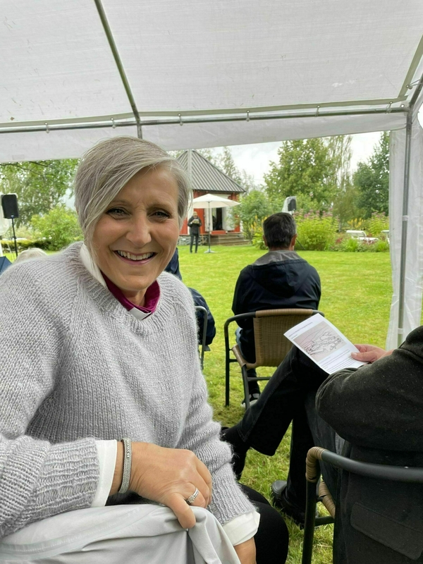 Biskopen i Nidaros, Herborg Finset, på jubileumsfesten på Meldal prestegård. Foto: OVF