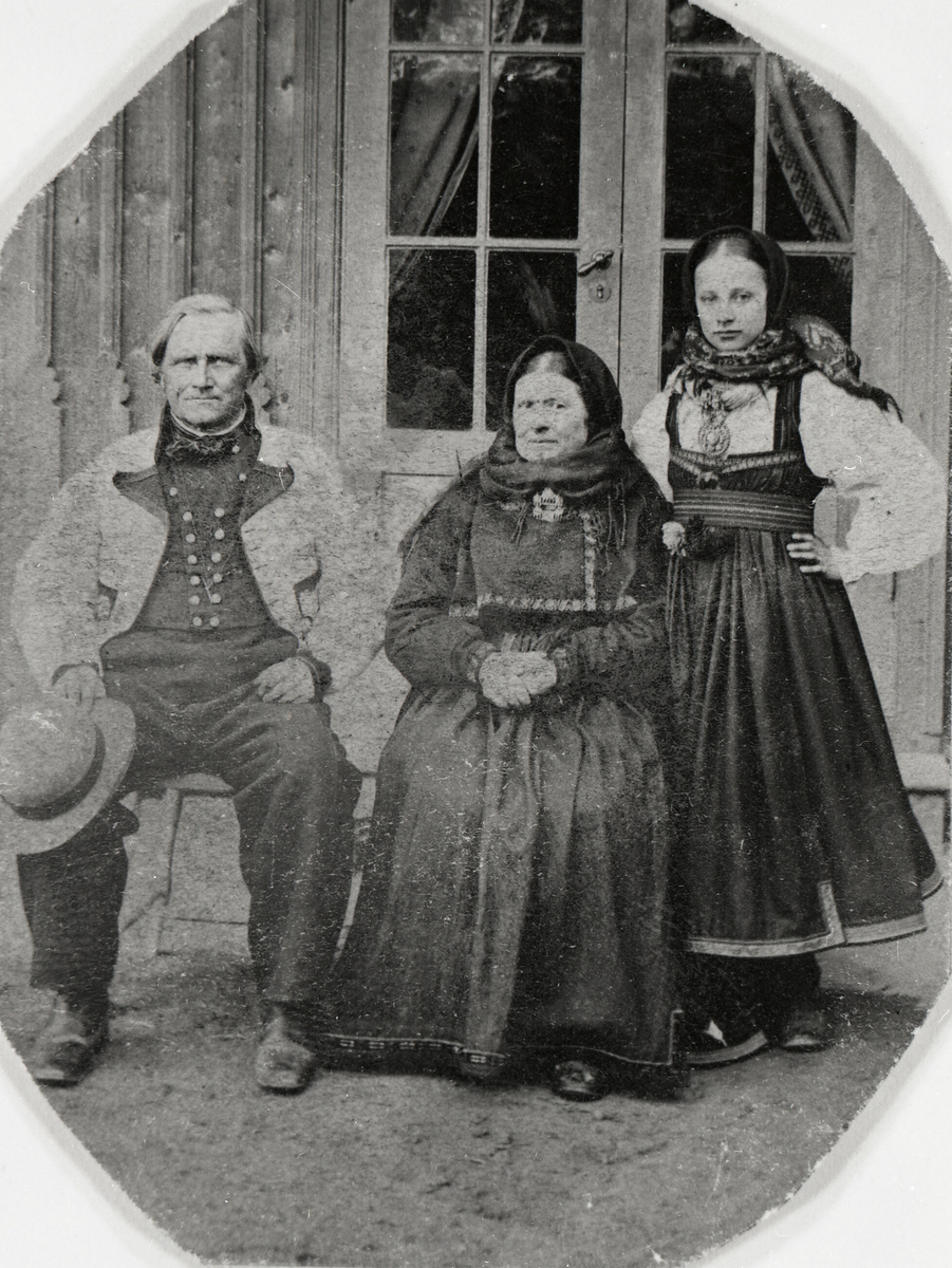 Gunnulv, Aslaug og Bergit Borgen