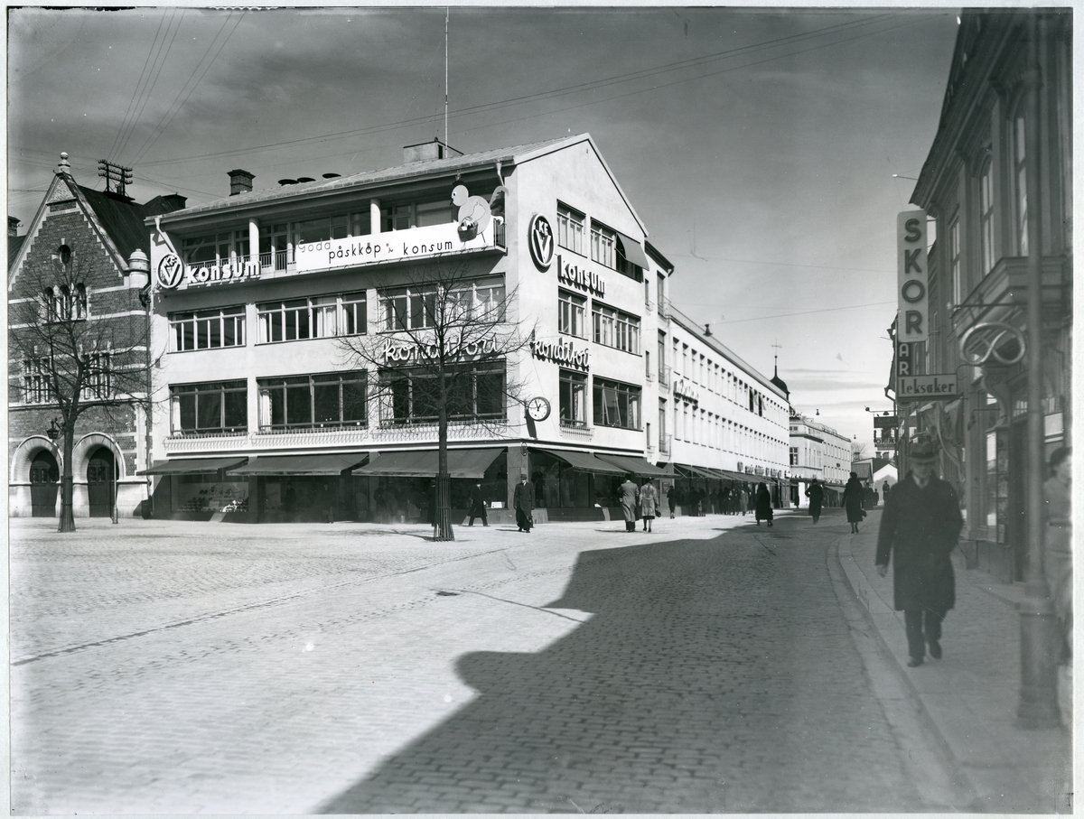 Konsumhuset vid Stora torget, Västerås. 1937.