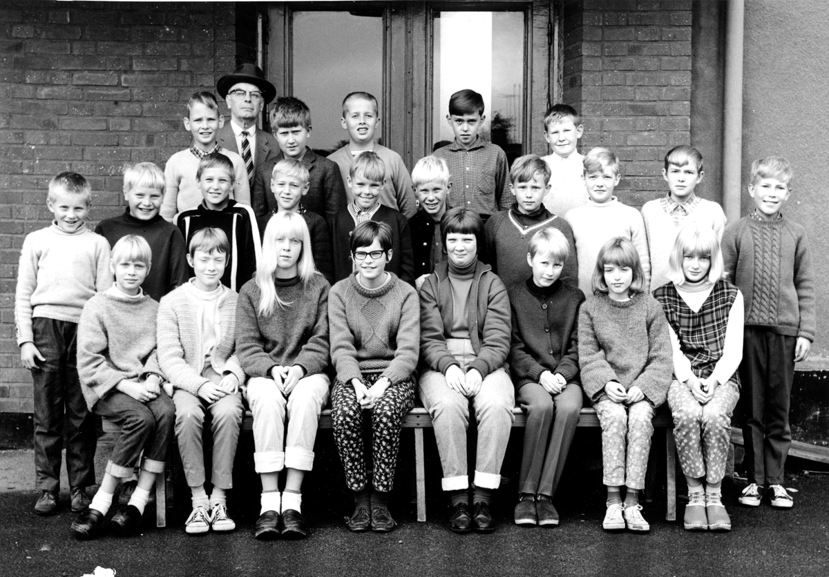 Kinnarps skola 1966. Helge Sönnergren.
