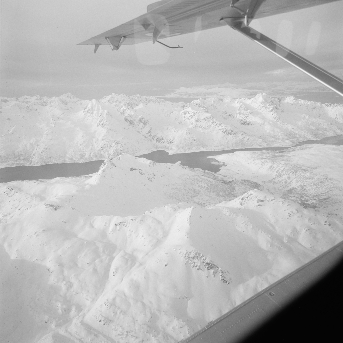 Lofoten - fjell fra lufta