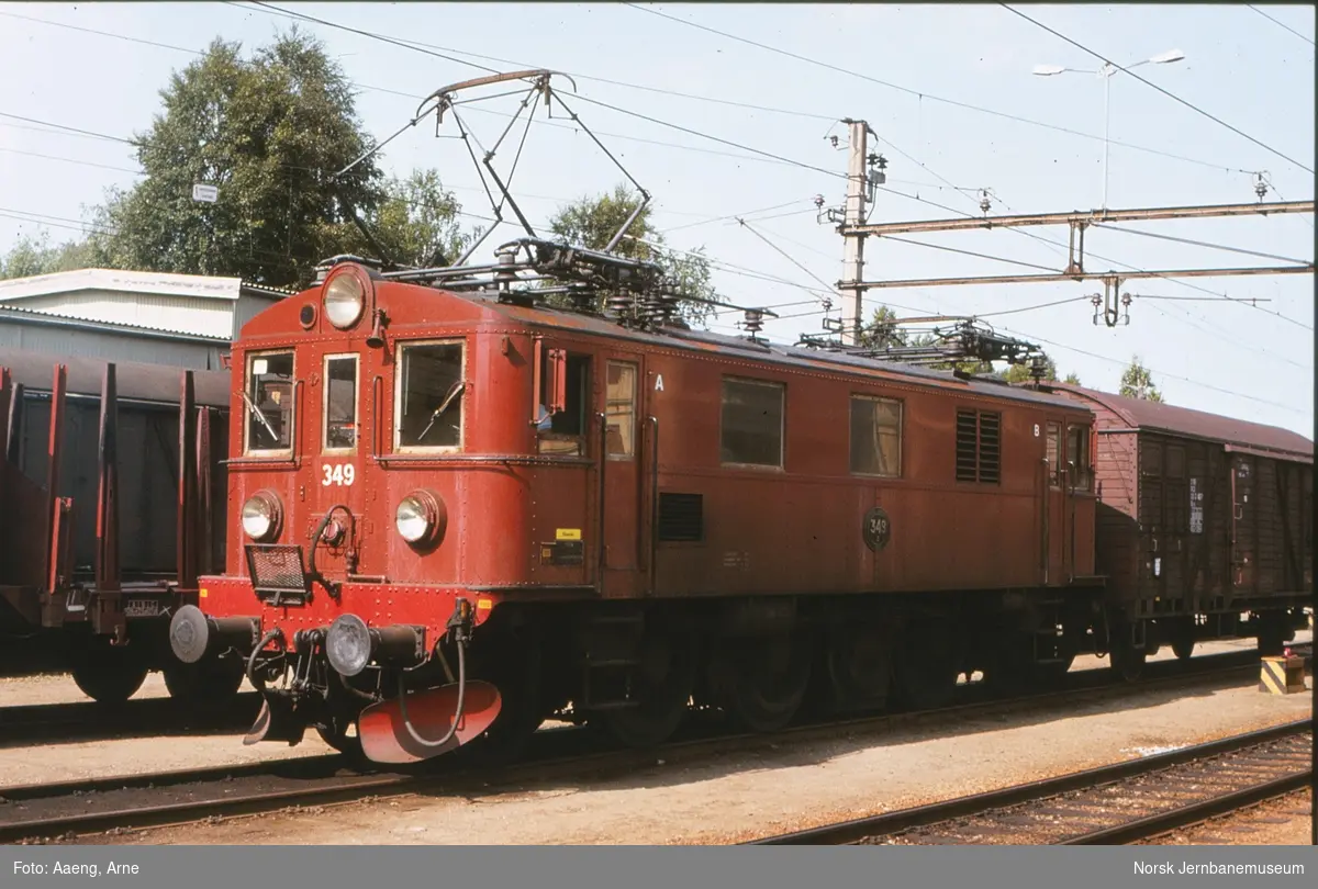 SJ elektrisk lokomotiv Du2 349 på Kornsjø stasjon