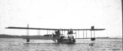 Flybåt F.5., på besøk ved Karjolh.v.1919