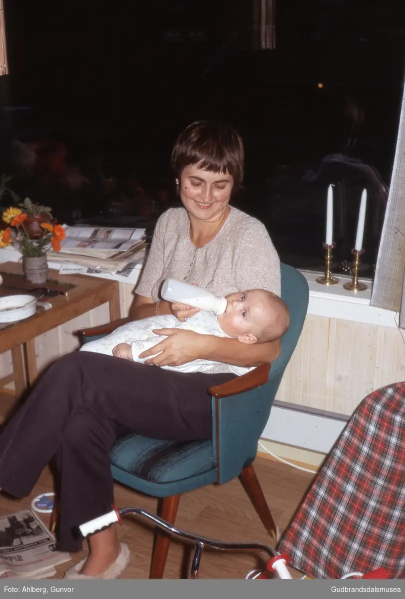 Gjemnes 1972
Marit Bøhmer med Kjetil Løkken, Batnfjordsøra